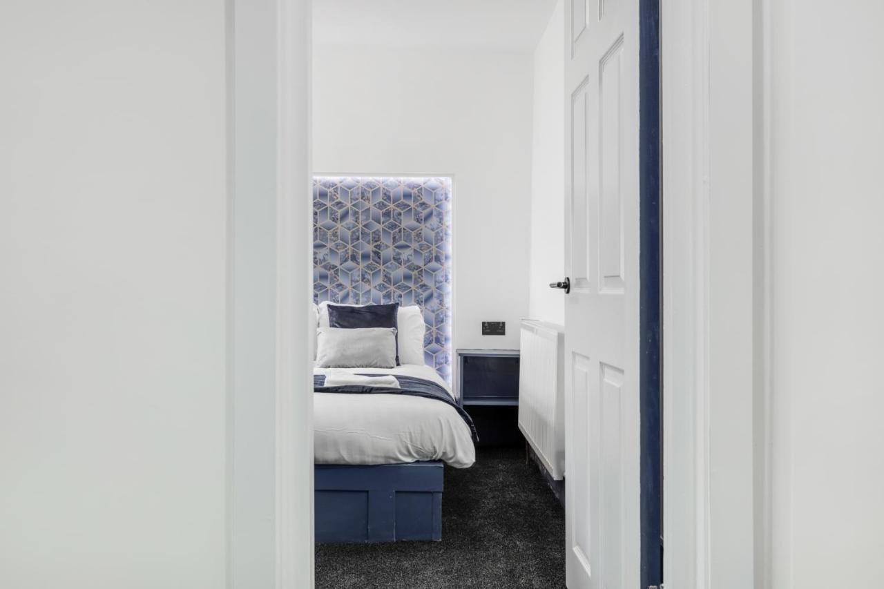 Crystal Towers Sasco Apartments ブラックプール エクステリア 写真